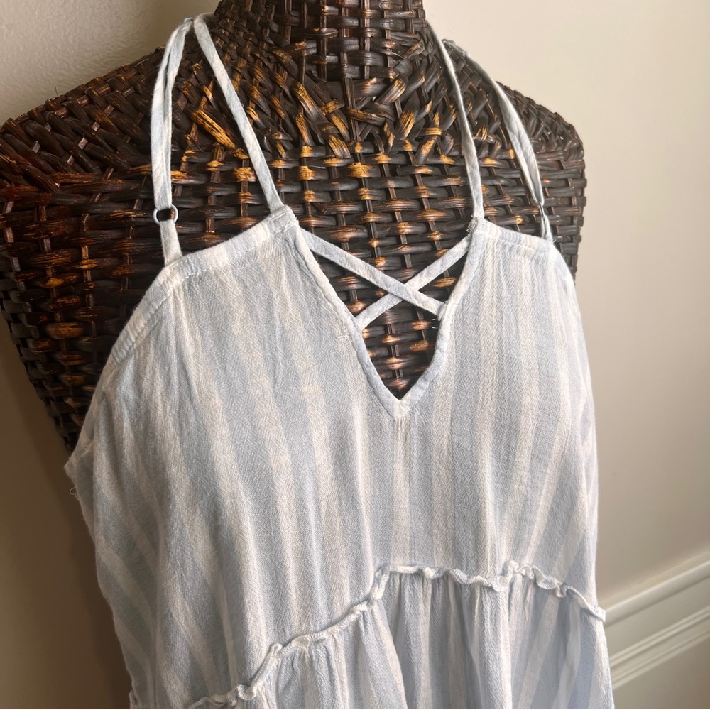 American Eagle Outfitters Light Blue & White Striped Crisscross Halter Top Sze M - Picture 2 of 6